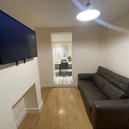 Big 3 Bedroom London House With 2 Bathroom Plumstead  Ngoại thất bức ảnh