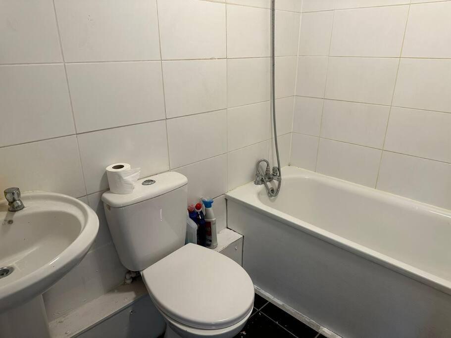 Big 3 Bedroom London House With 2 Bathroom Plumstead  Ngoại thất bức ảnh