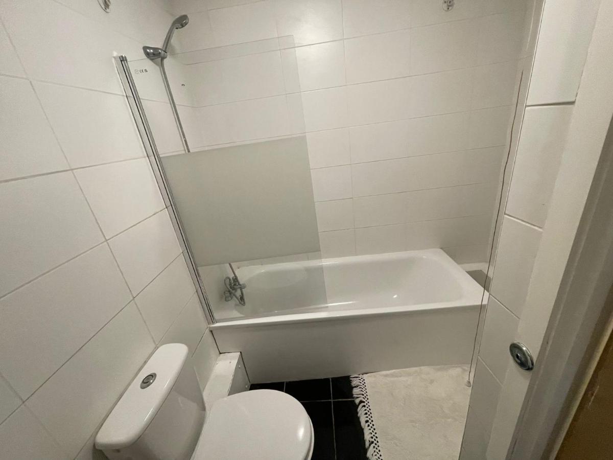Big 3 Bedroom London House With 2 Bathroom Plumstead  Ngoại thất bức ảnh