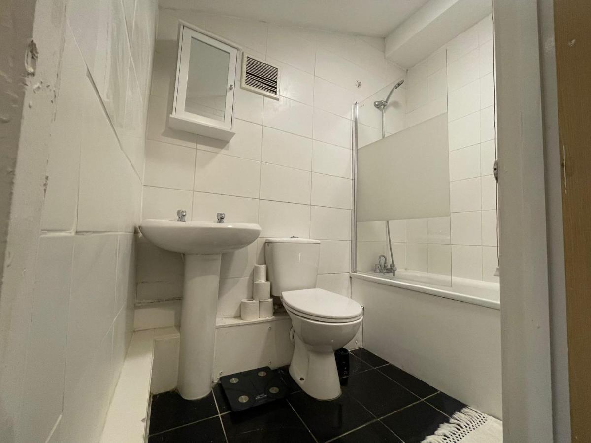 Big 3 Bedroom London House With 2 Bathroom Plumstead  Ngoại thất bức ảnh