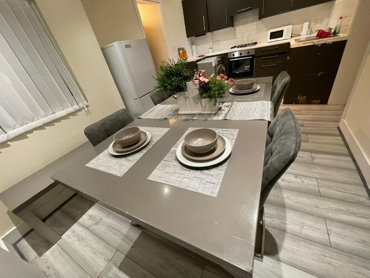 Big 3 Bedroom London House With 2 Bathroom Plumstead  Ngoại thất bức ảnh