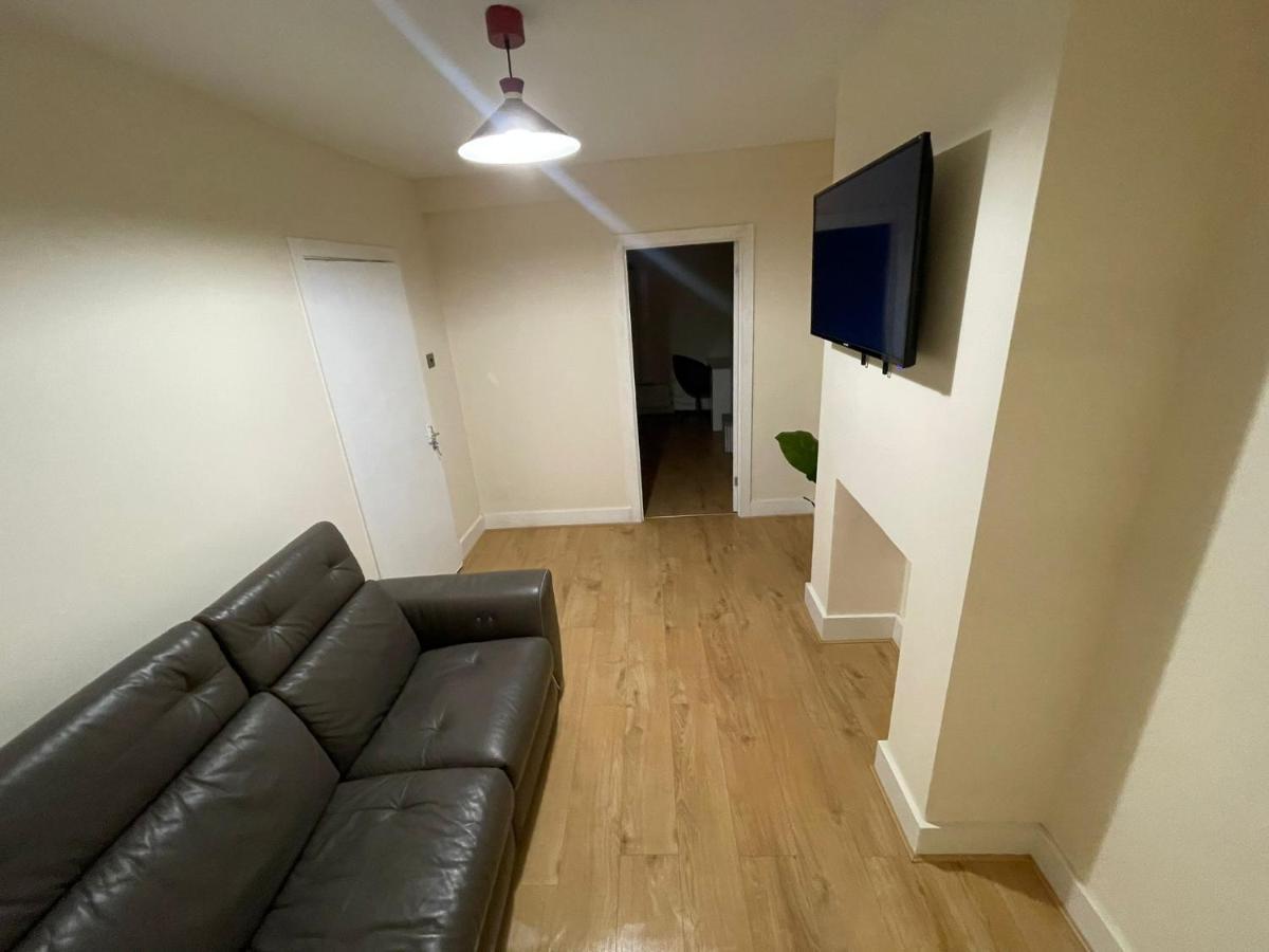Big 3 Bedroom London House With 2 Bathroom Plumstead  Ngoại thất bức ảnh