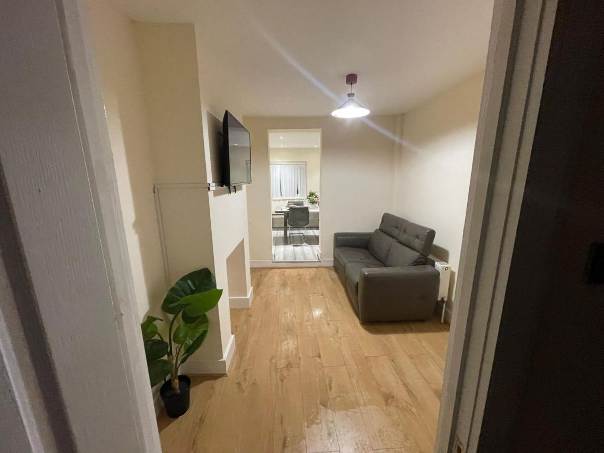 Big 3 Bedroom London House With 2 Bathroom Plumstead  Ngoại thất bức ảnh