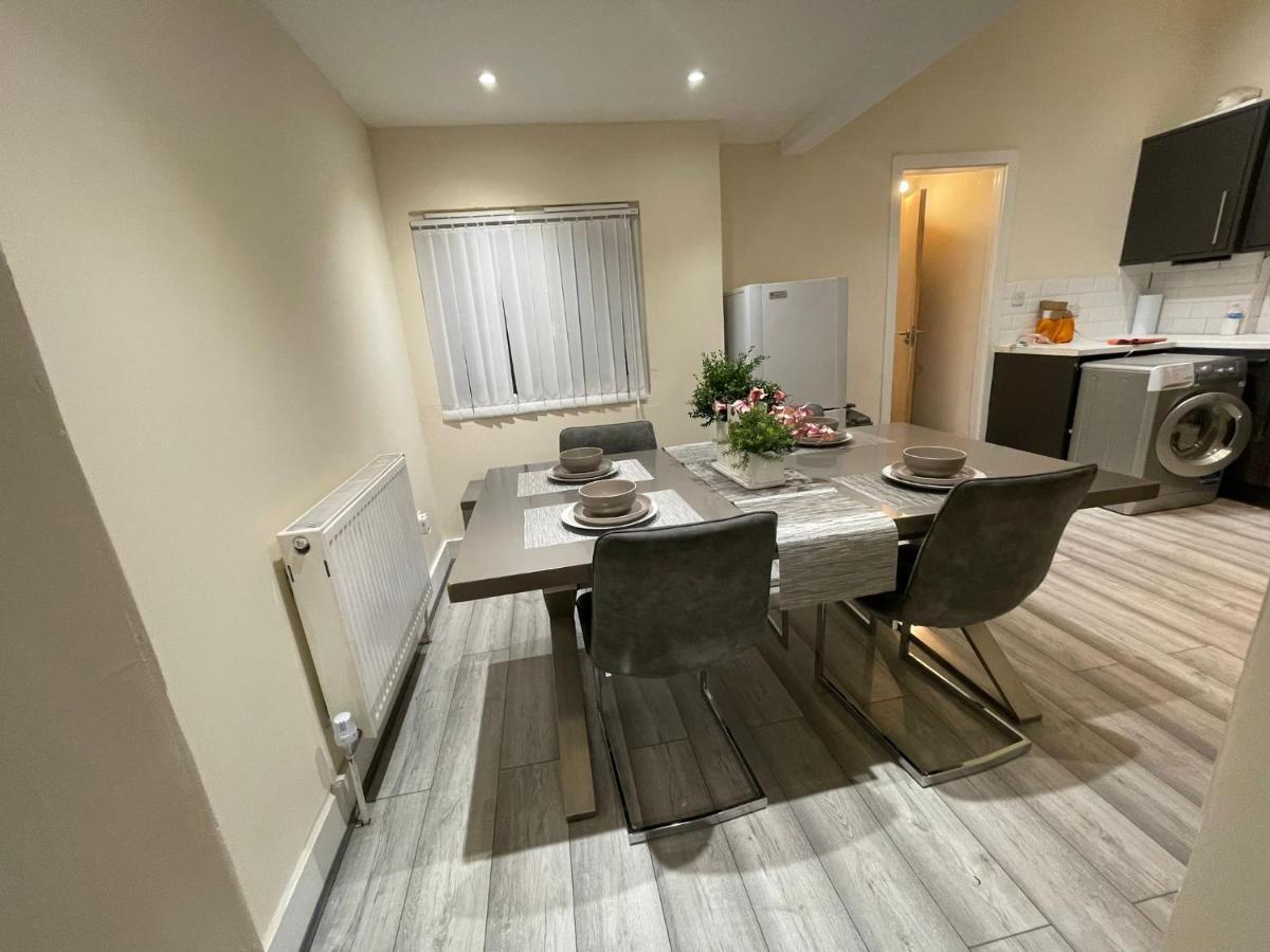 Big 3 Bedroom London House With 2 Bathroom Plumstead  Ngoại thất bức ảnh